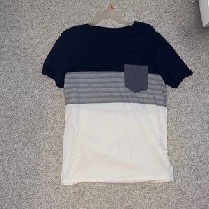 Goodfellow and Co. Front Pocket T Shirt. Navy.